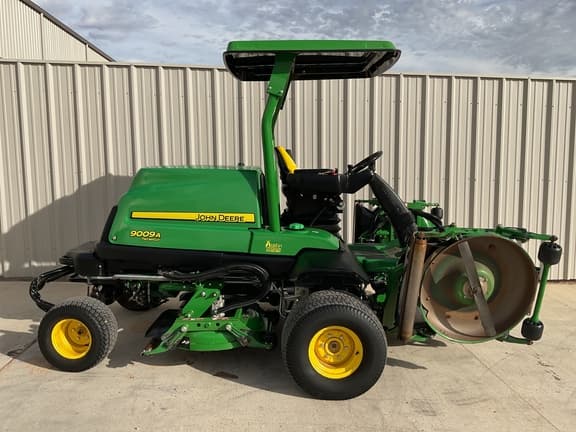 Image of John Deere 9009A equipment image 3