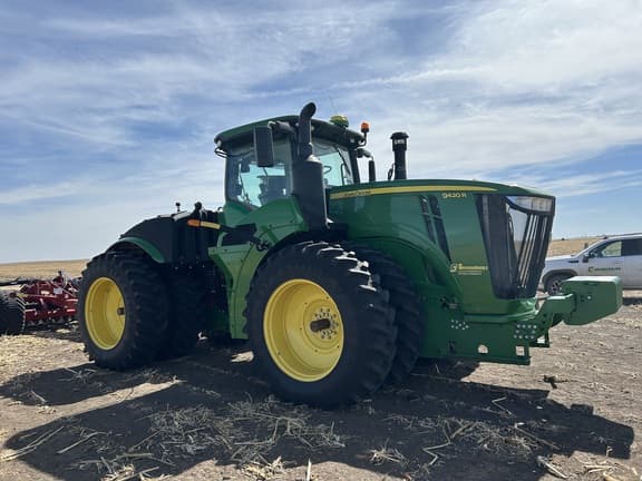 Image of John Deere 9420R equipment image 1