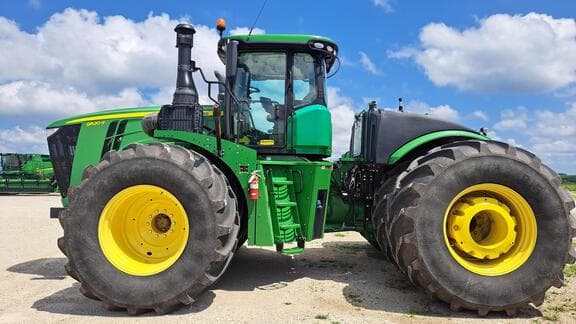 Image of John Deere 9520R equipment image 1