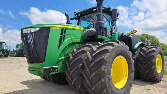 2021 John Deere 9520R Equipment Image0