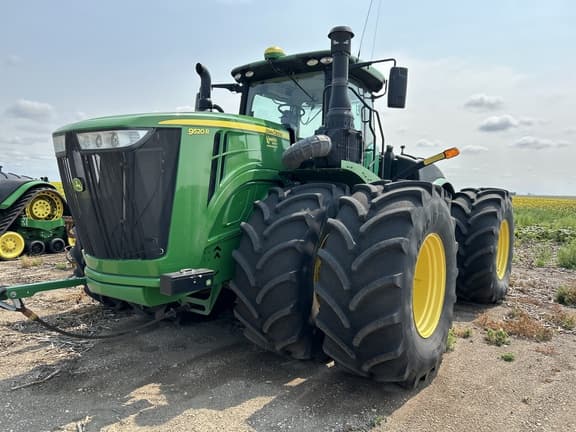 Image of John Deere 9520R equipment image 2