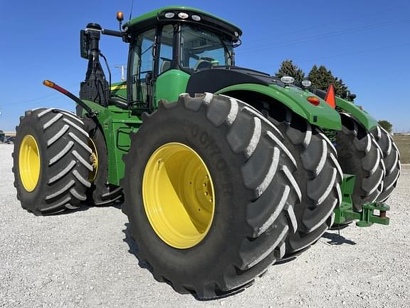 Image of John Deere 9520R equipment image 4