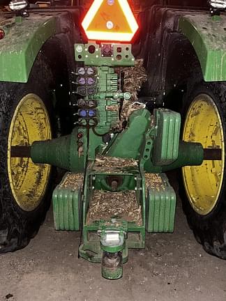 Image of John Deere 9520R equipment image 4