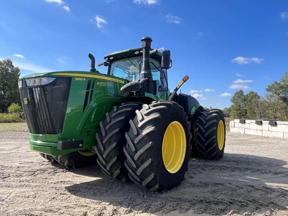 Image of John Deere 9520R Primary image