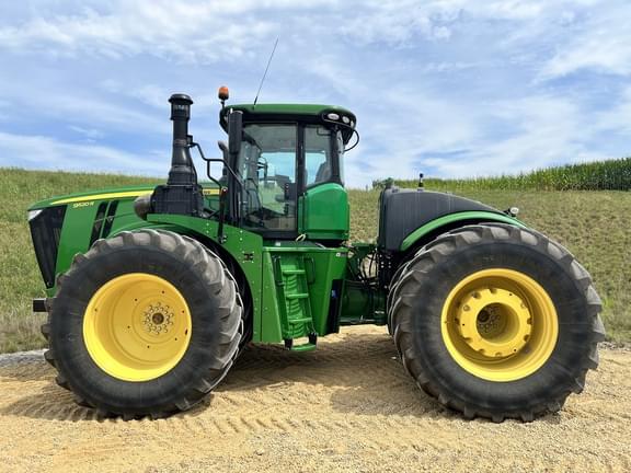 Image of John Deere 9520R equipment image 1