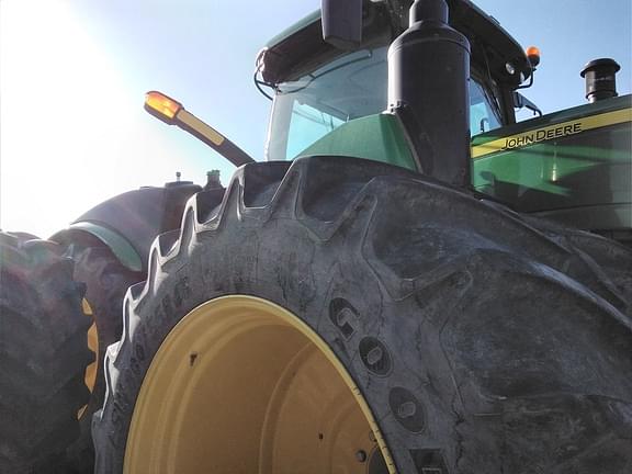 Image of John Deere 9520R equipment image 4