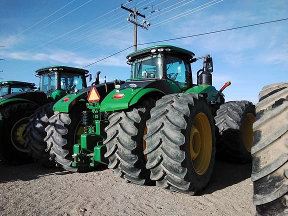 Image of John Deere 9520R equipment image 2