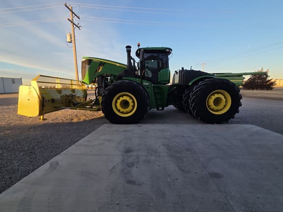 Image of John Deere 9520R equipment image 4