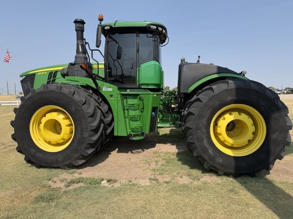Image of John Deere 9520R equipment image 1