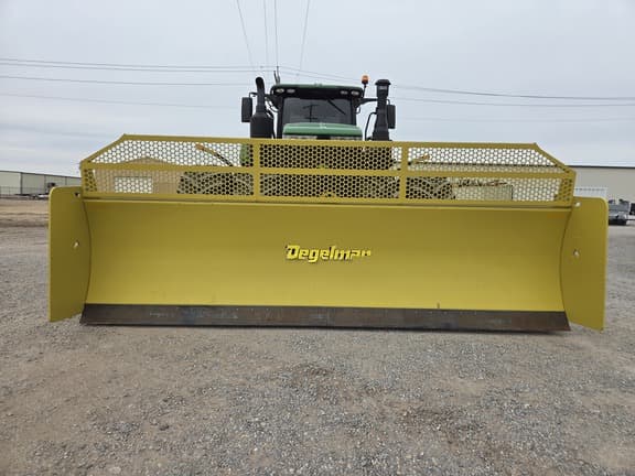 Image of John Deere 9520R equipment image 2