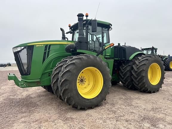 Image of John Deere 9520R equipment image 1