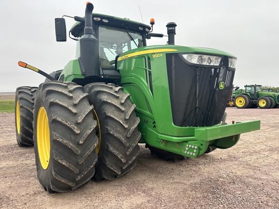 Image of John Deere 9520R equipment image 4