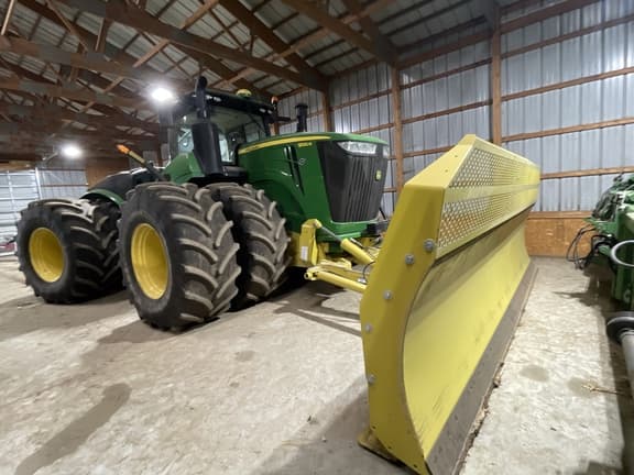 Image of John Deere 9520R equipment image 3