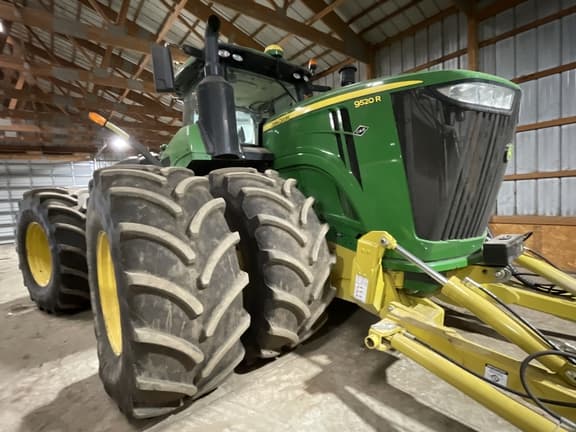 Image of John Deere 9520R equipment image 2