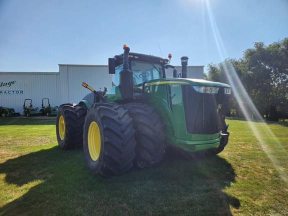 Image of John Deere 9520R equipment image 2