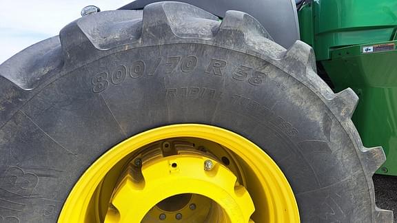 Image of John Deere 9520R equipment image 4