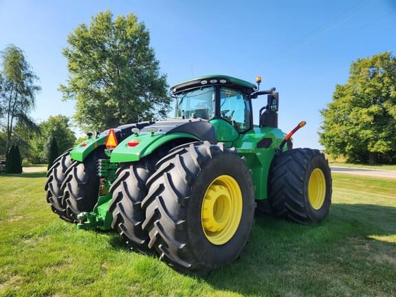 Image of John Deere 9520R equipment image 4