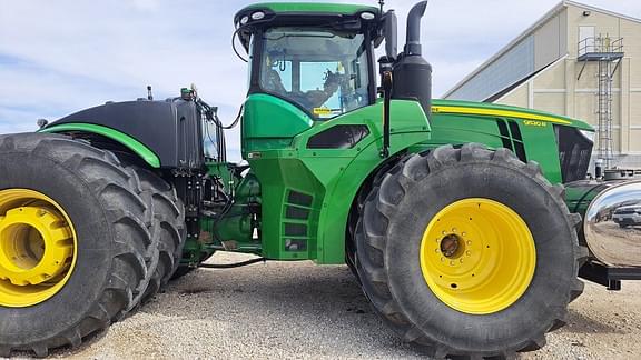 Image of John Deere 9520R equipment image 2
