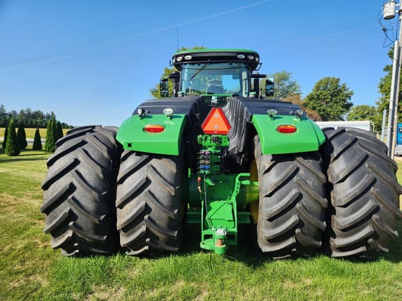 Image of John Deere 9520R equipment image 3