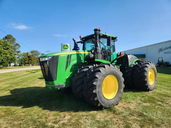 2021 John Deere 9520R Equipment Image0