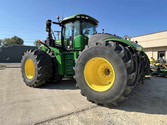 Image of John Deere 9520R equipment image 2