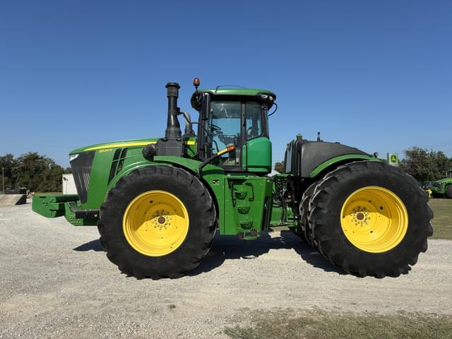 Image of John Deere 9520R equipment image 1