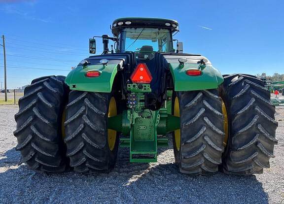 Image of John Deere 9520R equipment image 4