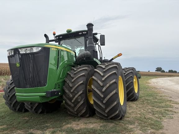 2021 John Deere 9520R Equipment Image0