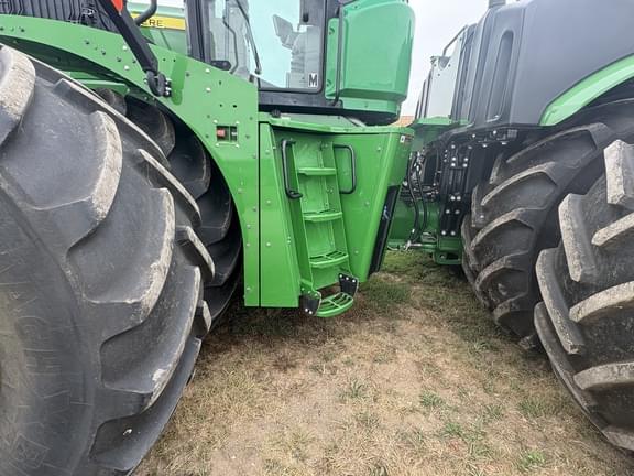 Image of John Deere 9520R equipment image 4