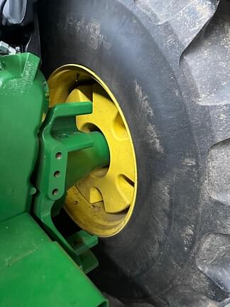 Image of John Deere 9520R equipment image 2