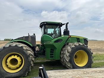 2021 John Deere 9520R Equipment Image0