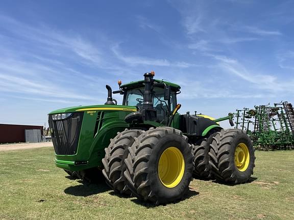 Image of John Deere 9520R equipment image 1