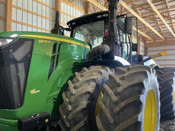 2021 John Deere 9570R Equipment Image0