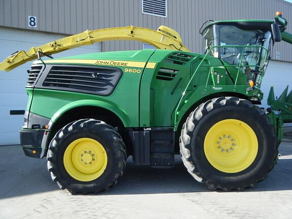 Image of John Deere 9600 equipment image 1