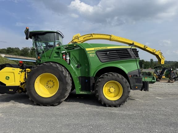Image of John Deere 9600 equipment image 1
