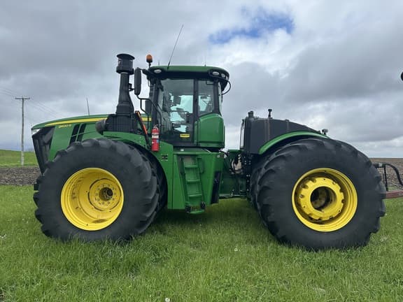 Image of John Deere 9620R equipment image 1