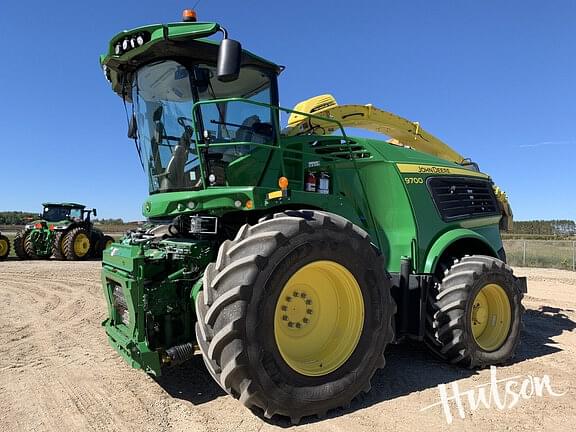 Image of John Deere 9700 equipment image 3