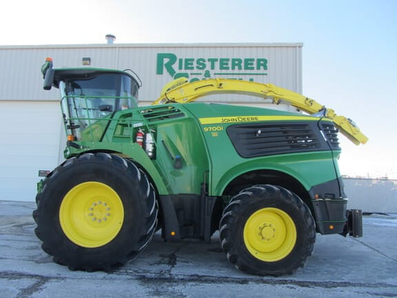 2021 John Deere 9700i Equipment Image0