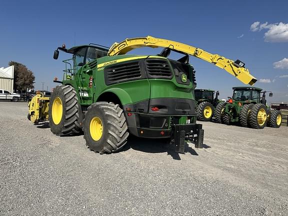 Image of John Deere 9800 equipment image 2