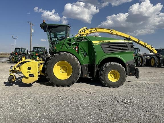 Image of John Deere 9800 equipment image 1