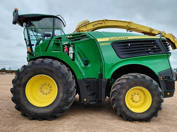 Image of John Deere 9800 equipment image 1