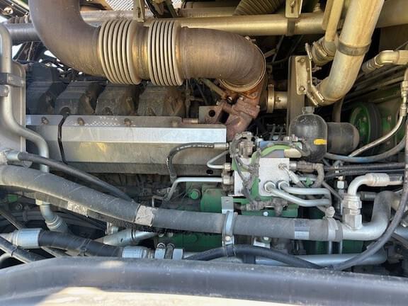 Image of John Deere 9800 equipment image 3