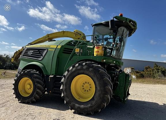 Image of John Deere 9800 equipment image 1