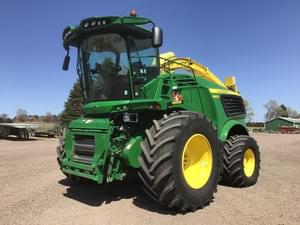 2021 John Deere 9800 Image