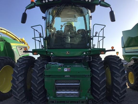 Image of John Deere 9800i equipment image 1