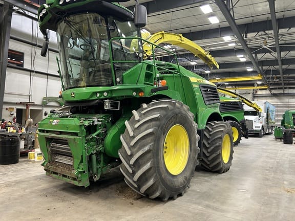 2021 John Deere 9800 Equipment Image0