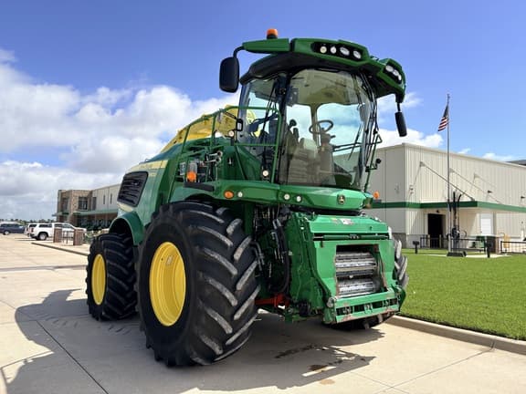 Image of John Deere 9800 equipment image 1