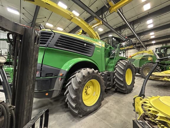 Image of John Deere 9800 equipment image 2