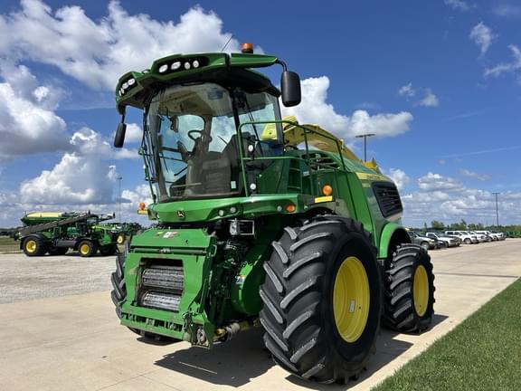 Image of John Deere 9800i equipment image 1