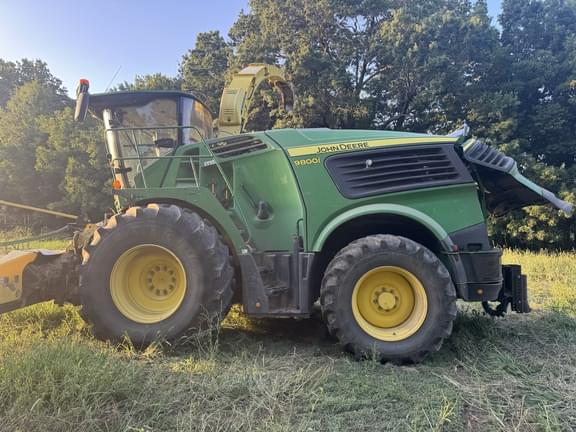 Image of John Deere 9800 equipment image 1